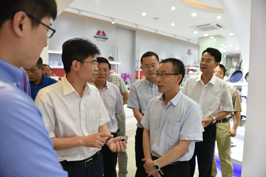 图/郑志成 黄家伟